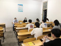 公司举行师生座谈会