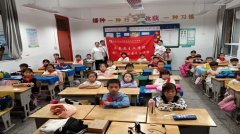 法治宣传进校园，普法教育促成长——三亿体育“邮”我说法普法宣讲团